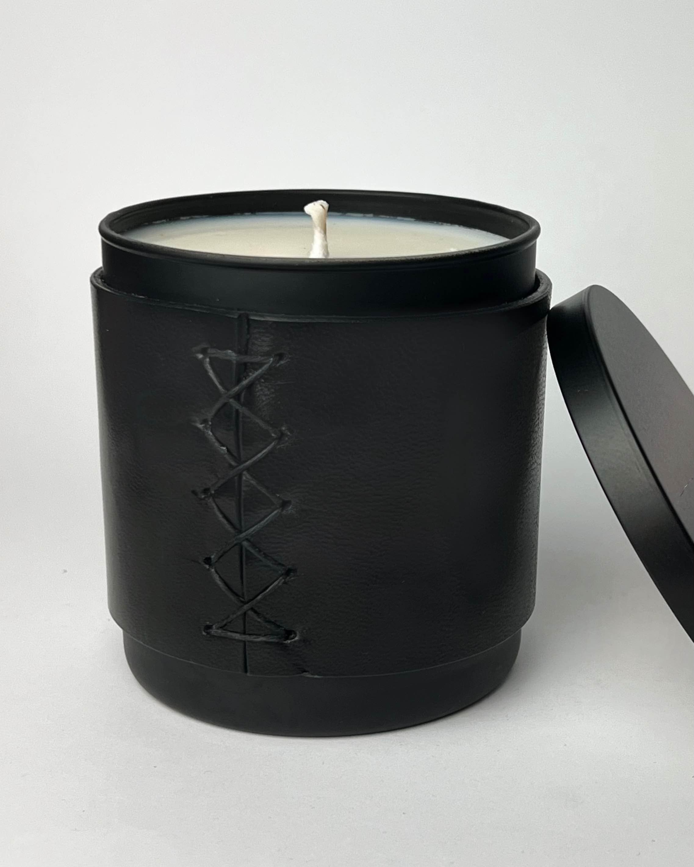 LEATHER WRAPPED CANDLE | BLACK Saint Owen