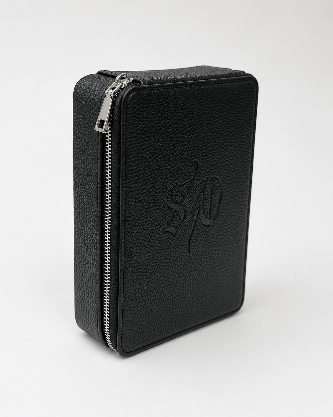 The Touring Case Saint Owen