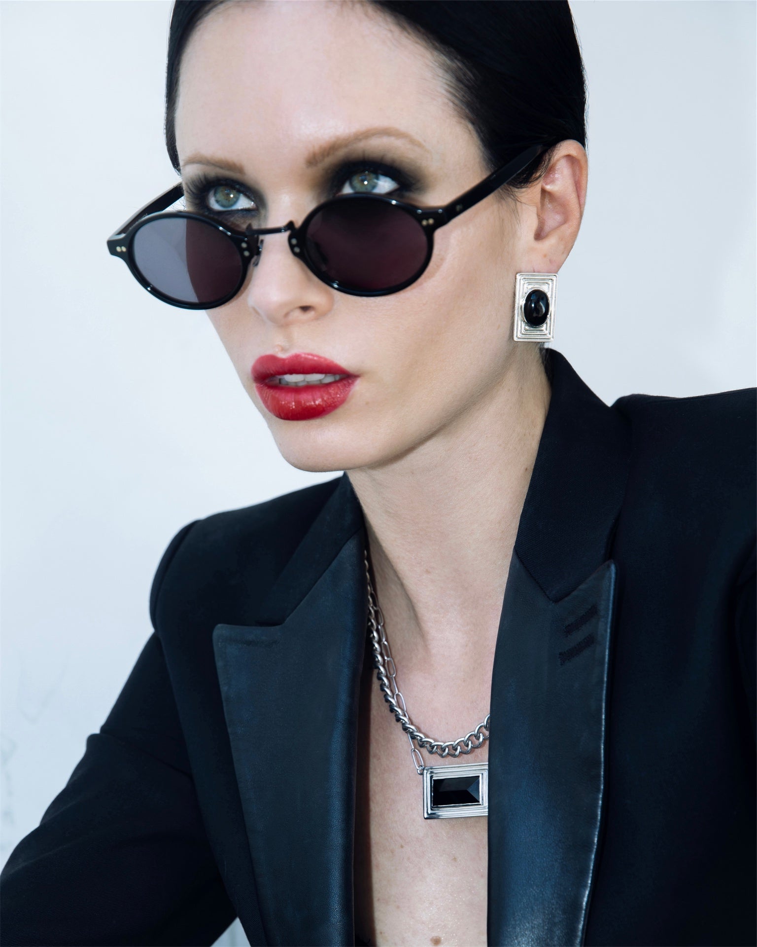 Sculptural Onyx Pendant Necklace - SILVER Saint Owen